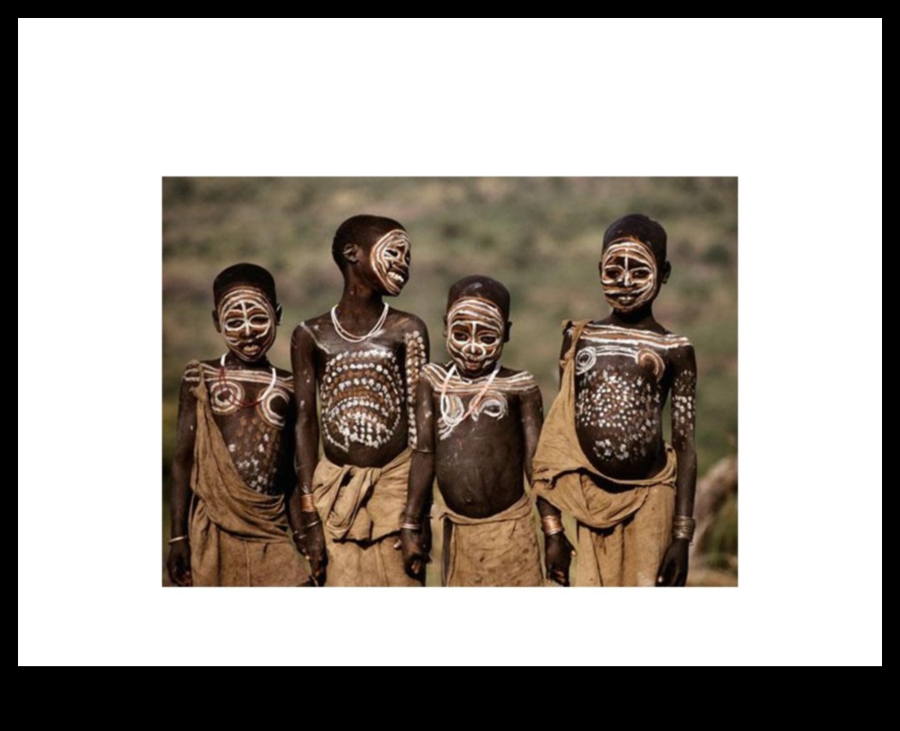 Ενσαρκώνοντας την ομορφιά: Γιορτάζοντας την τέχνη του στολισμού του σώματος