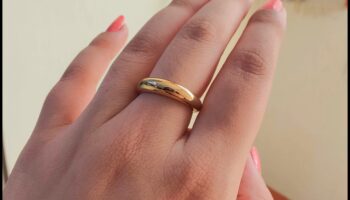 Glowing Allure: Ανεβάστε το στυλ σας με τον ακτινοβόλο χρυσό