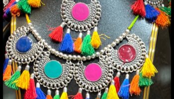 Enchanting Elegance: Φωτίστε το βλέμμα σας με χρυσά κοσμήματα