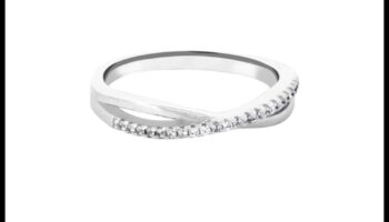 Πλούσιο Oasis: Βυθιστείτε στην υπερβολή των δαχτυλιδιών μας Oasis